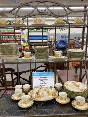 Vintage Poppy Trail By Metlox Dish Set